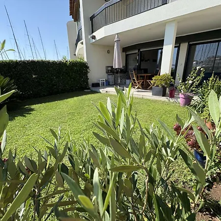 Διαμέρισμα Marcoggou - Appt T2 Climatise En Rez-de-jardin Vue Port Aux Marines De Cogolin
